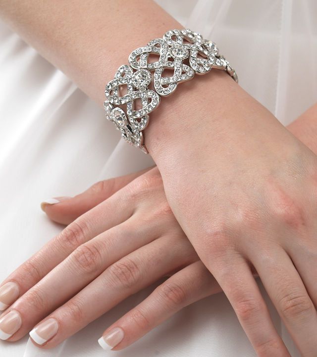 Bridal bracelets are delicate and elegant accessories that can add a touch of glamour and sophistication to a bride's ensemble on her special day.