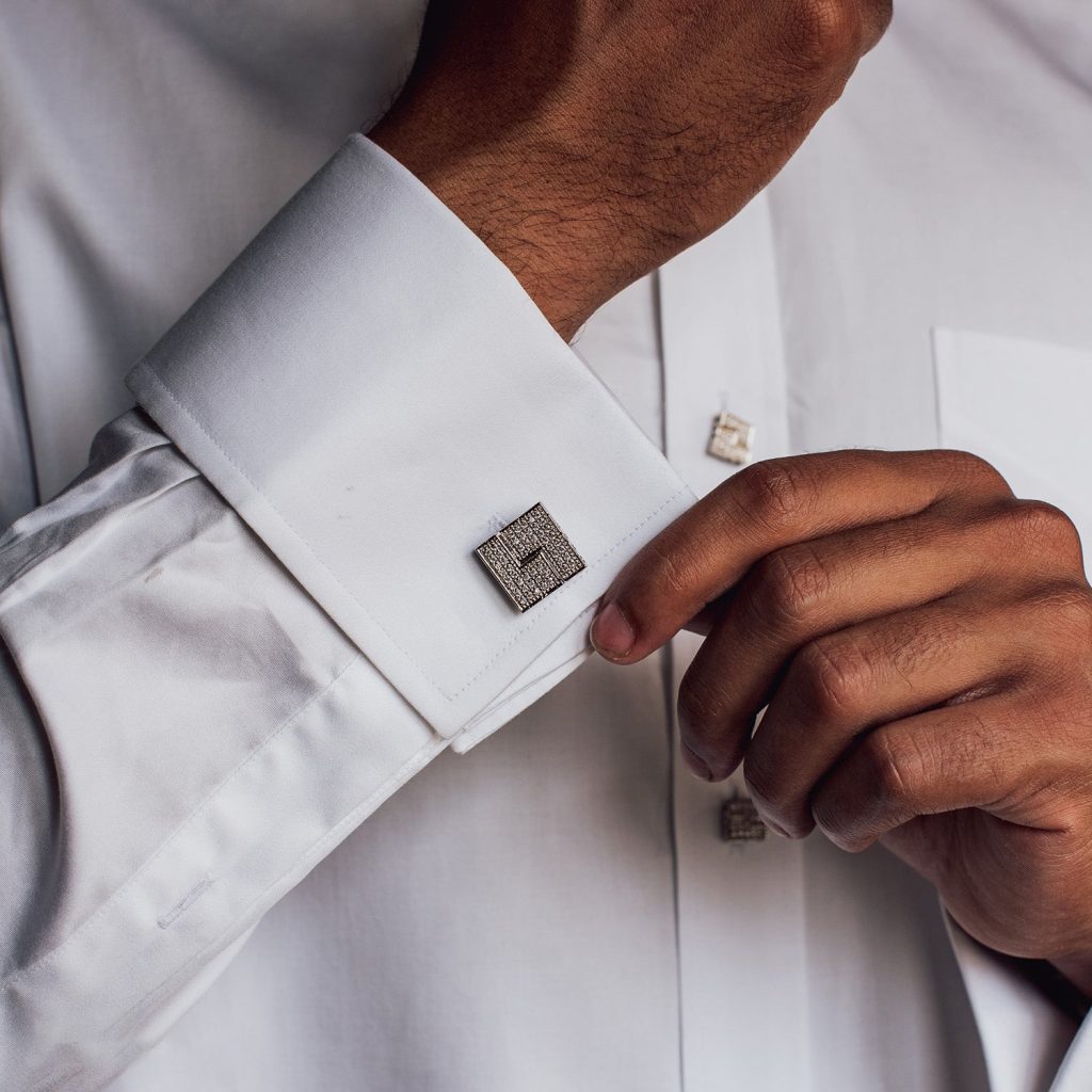 Shirt cufflinks