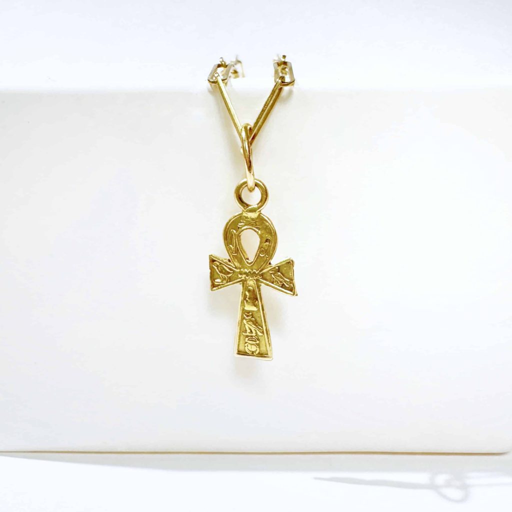 Gold ankh pendant