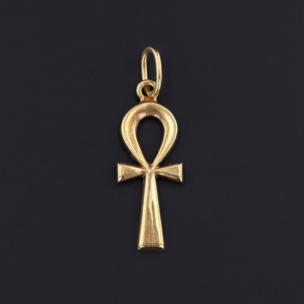 Gold ankh pendant