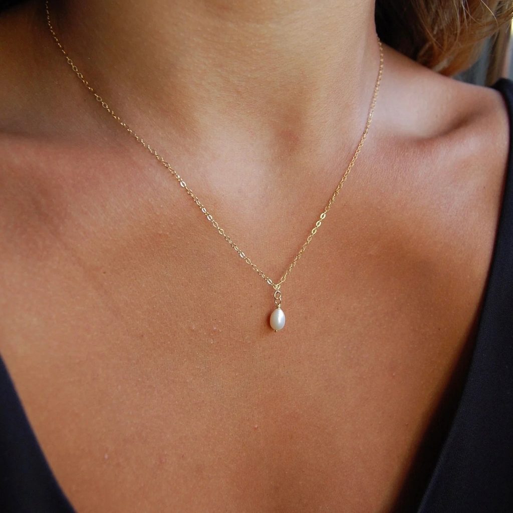 Dainty necklace