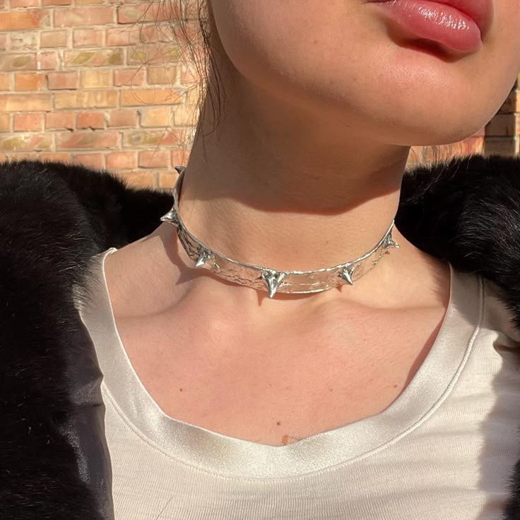 spiked choker