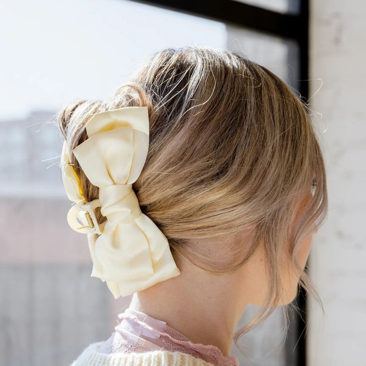 bow hair clip