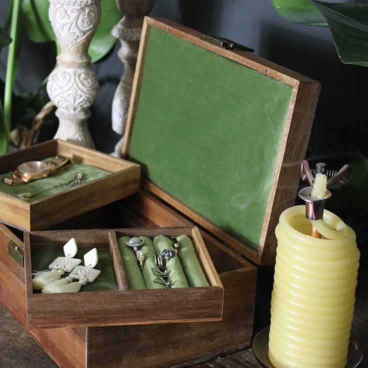 jewelry box